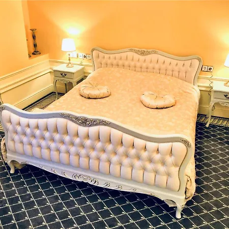 Apartman Royal Two Bedroom With Terrace & Jacuzzi *