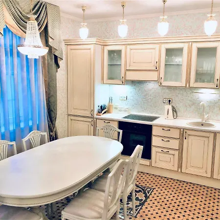 Royal Two Bedroom With Terrace & Jacuzzi * Riga