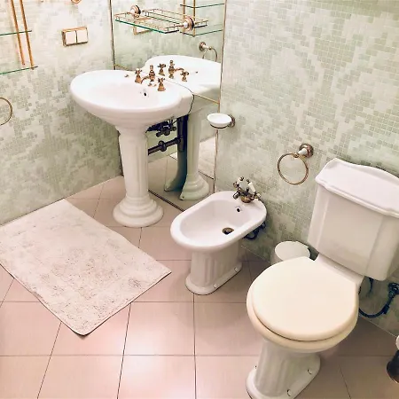Royal Two Bedroom With Terrace & Jacuzzi Riga